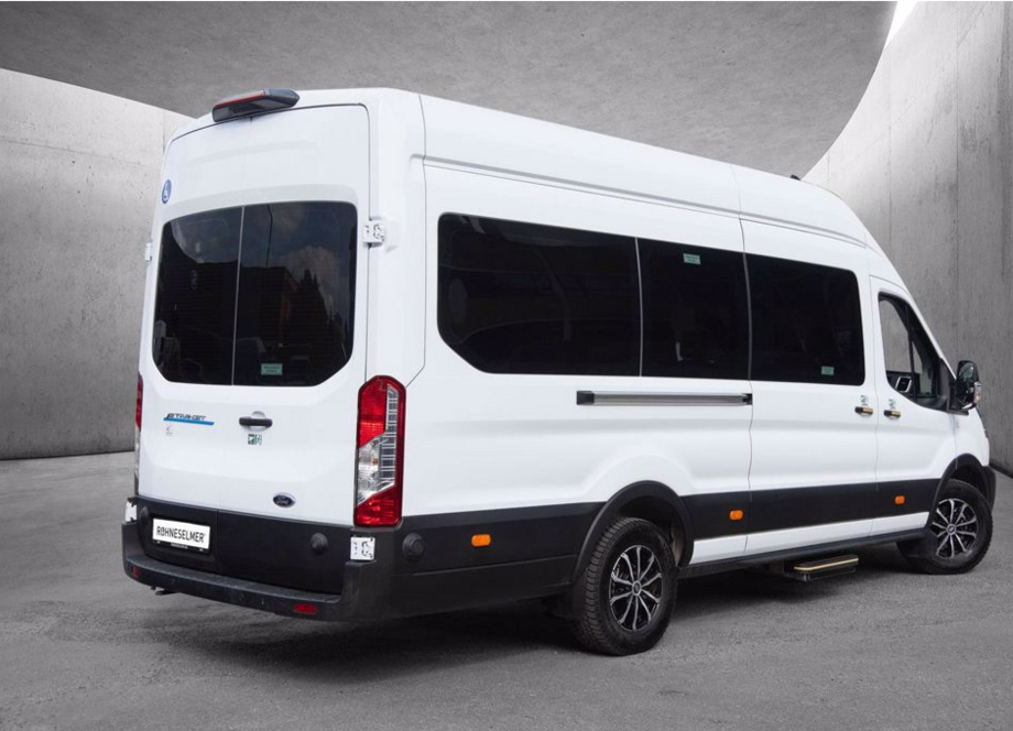 Elektrisk minibuss